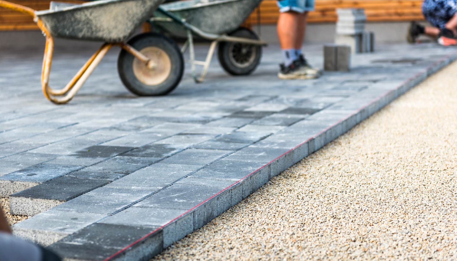 Pokládka zámkovej dlažby